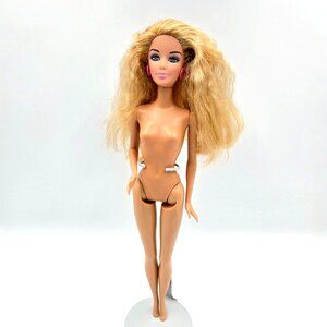 The Barbie Diaries Doll 2005 Mattel Blonde Doll H7588 Read